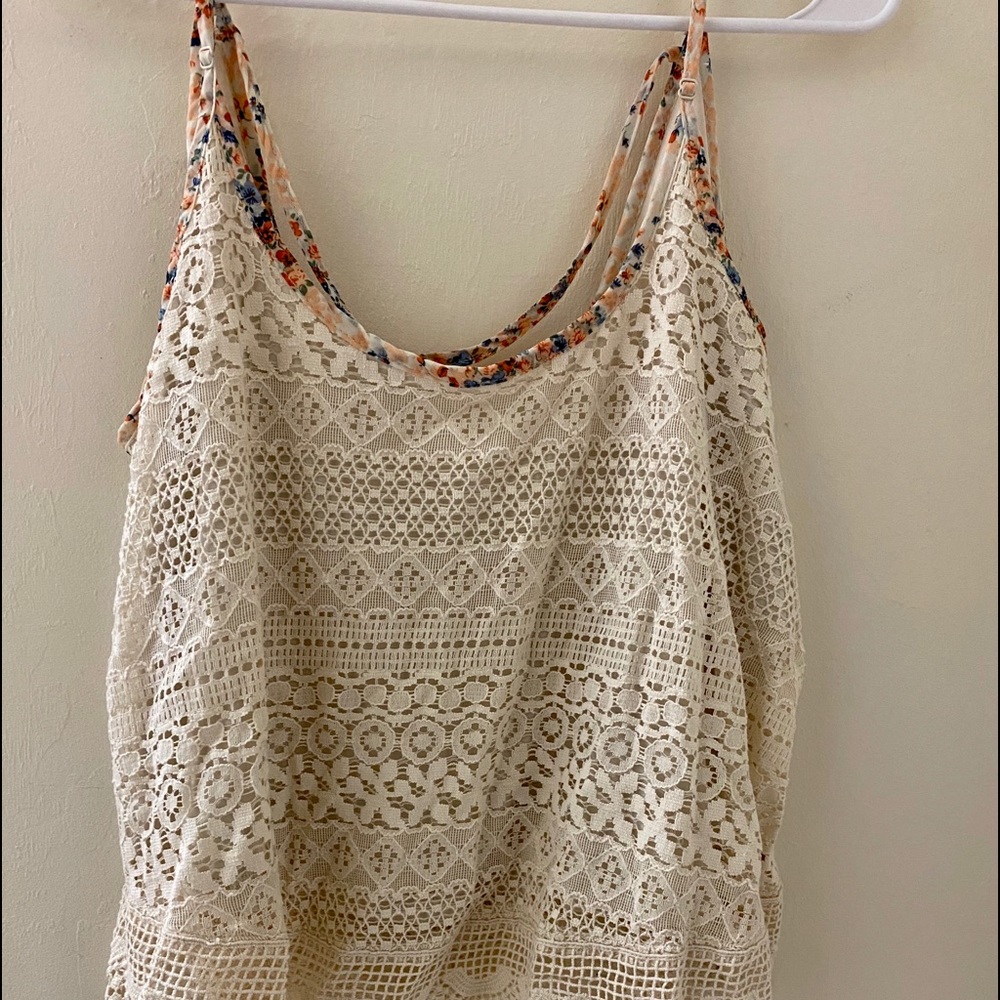 Buckle crochet tank top